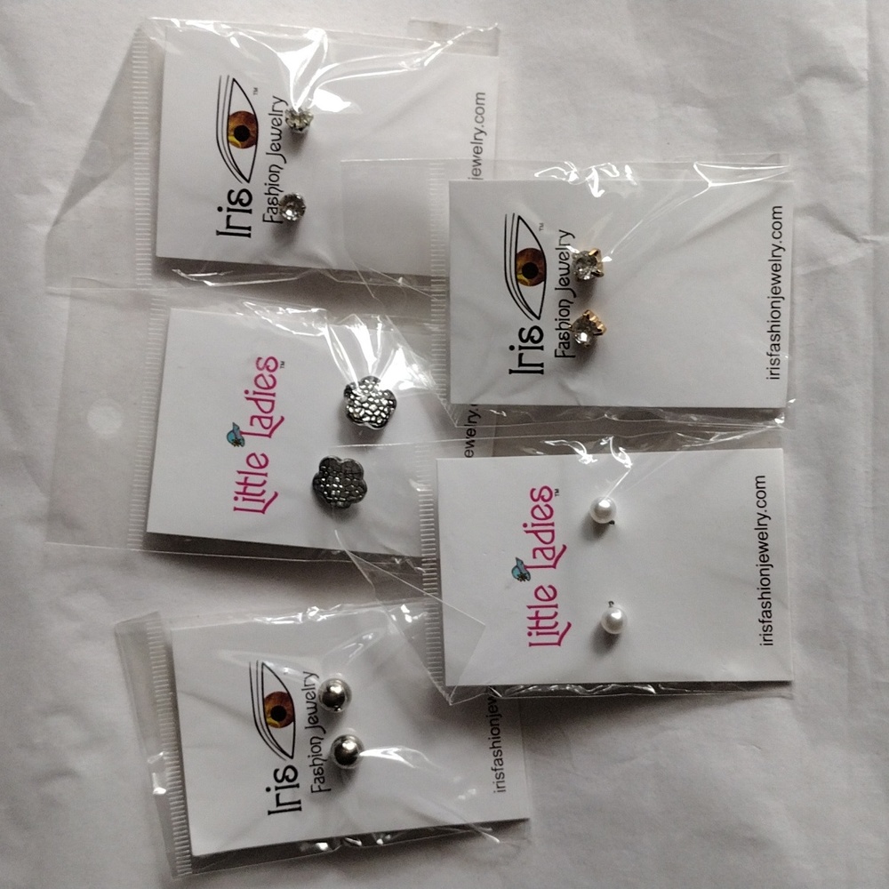 2/$15 NWT Bundle of 5 Pairs of Stud Earrings Clear Stones Faux Pearls Spheres